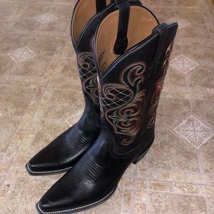 Ariat cowboy boots